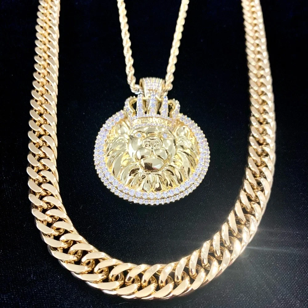 LION KING LAB DIAMONDS 18K GOLD NEW CHAIN NECKLACE CHARM MADE IN ITALY!